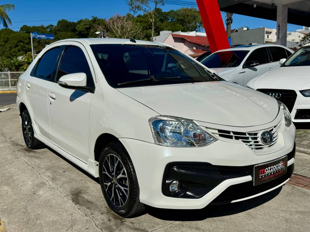 Toyota Etios 1.5 16v    2017