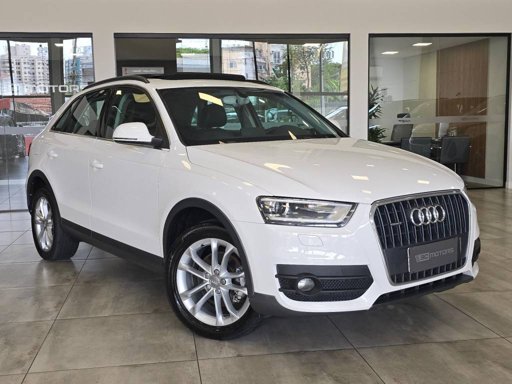 Audi Q3 2.0TFSI    2015