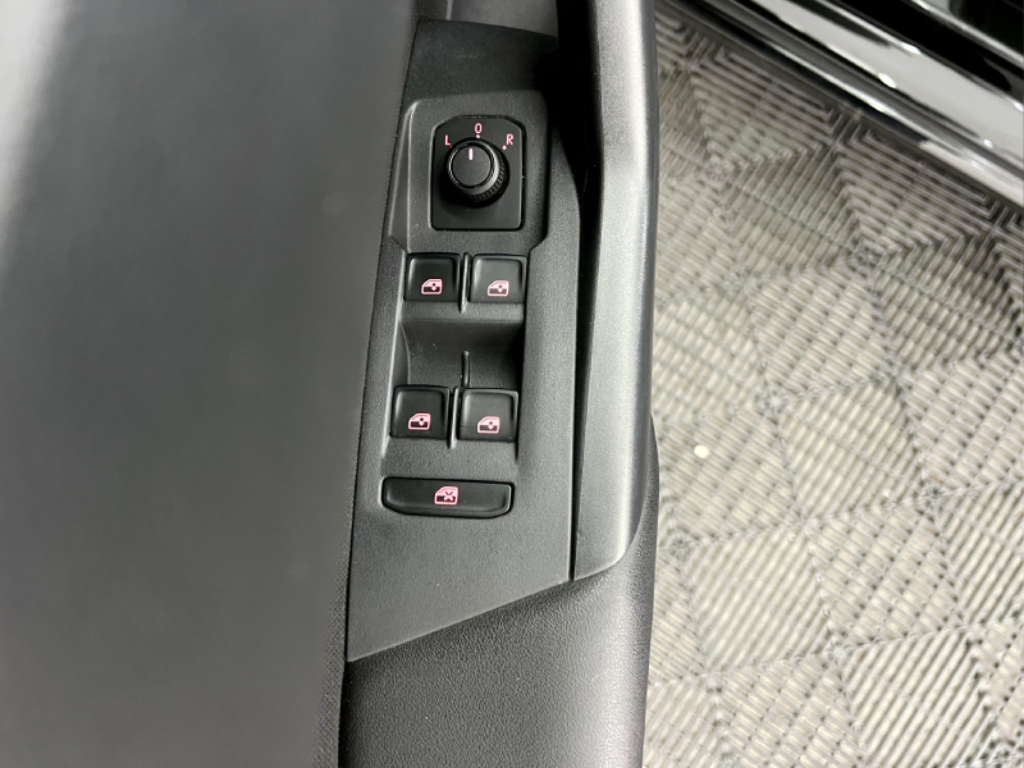 Volkswagen Polo     2024