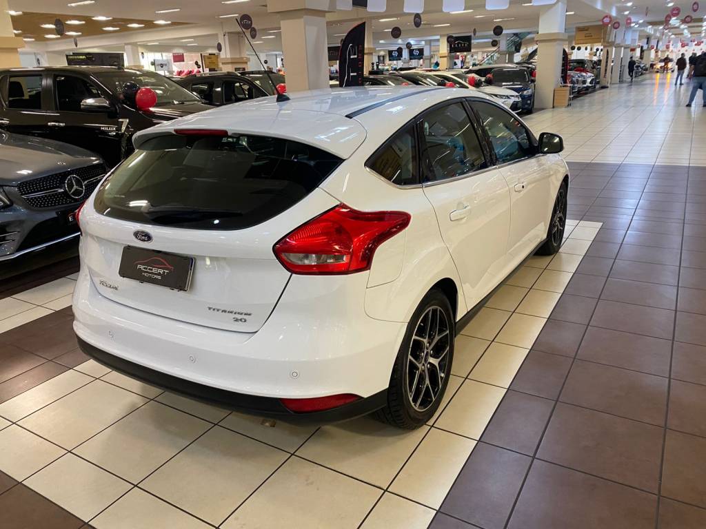 Ford Focus 2.0 titatita plus flex aut. 12v    2016