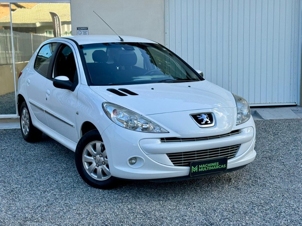 Peugeot 207 Xr sport    2012