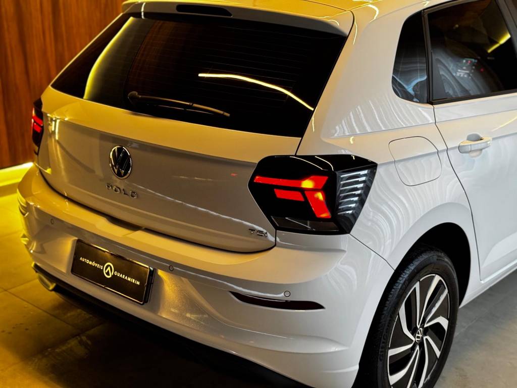 Volkswagen Polo Highline tsi 1.0 flex 12v aut.    2025