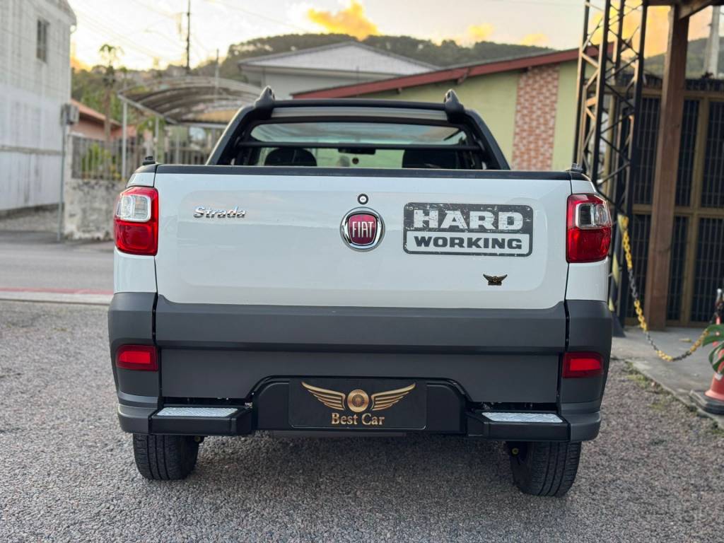 Fiat Strada 1.4 working hard fire flex ce 8v    2018