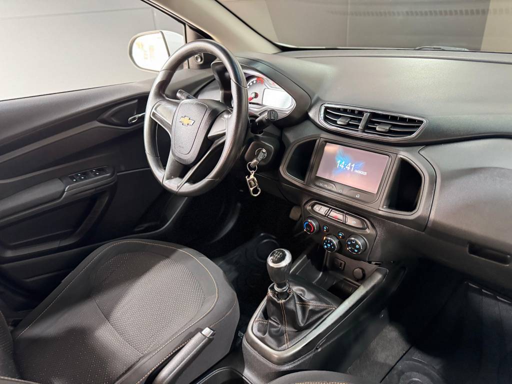 Chevrolet Onix 1.4 8v    2014
