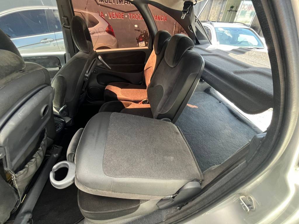 Citroën Xsara Picasso 1.6 citroËn 16v    2012