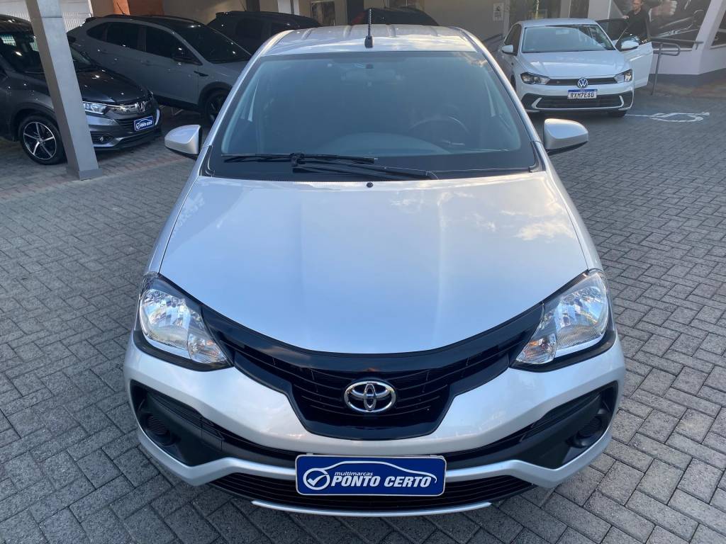 Toyota Etios X 1.3    2019