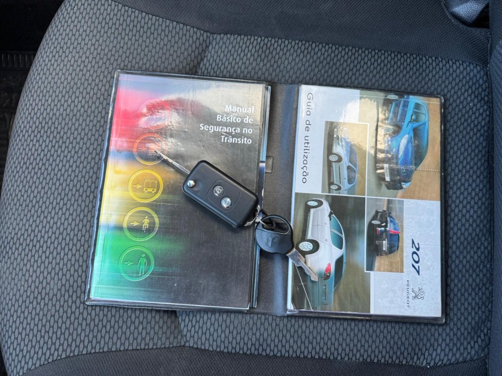 Peugeot 207 Xr sport    2012