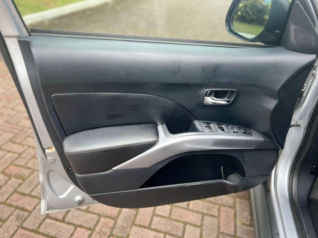 Mitsubishi Outlander 2.0 16v 160cv aut.    2012