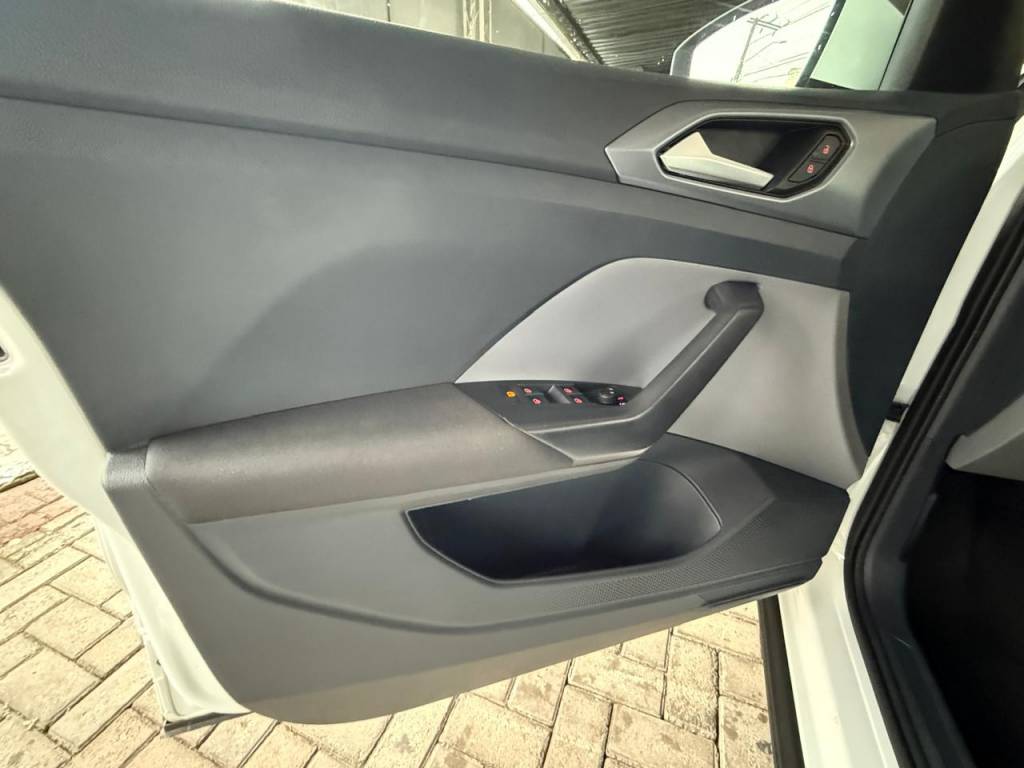 Volkswagen T-Cross 1.0 200 tsi flex aut.    2024