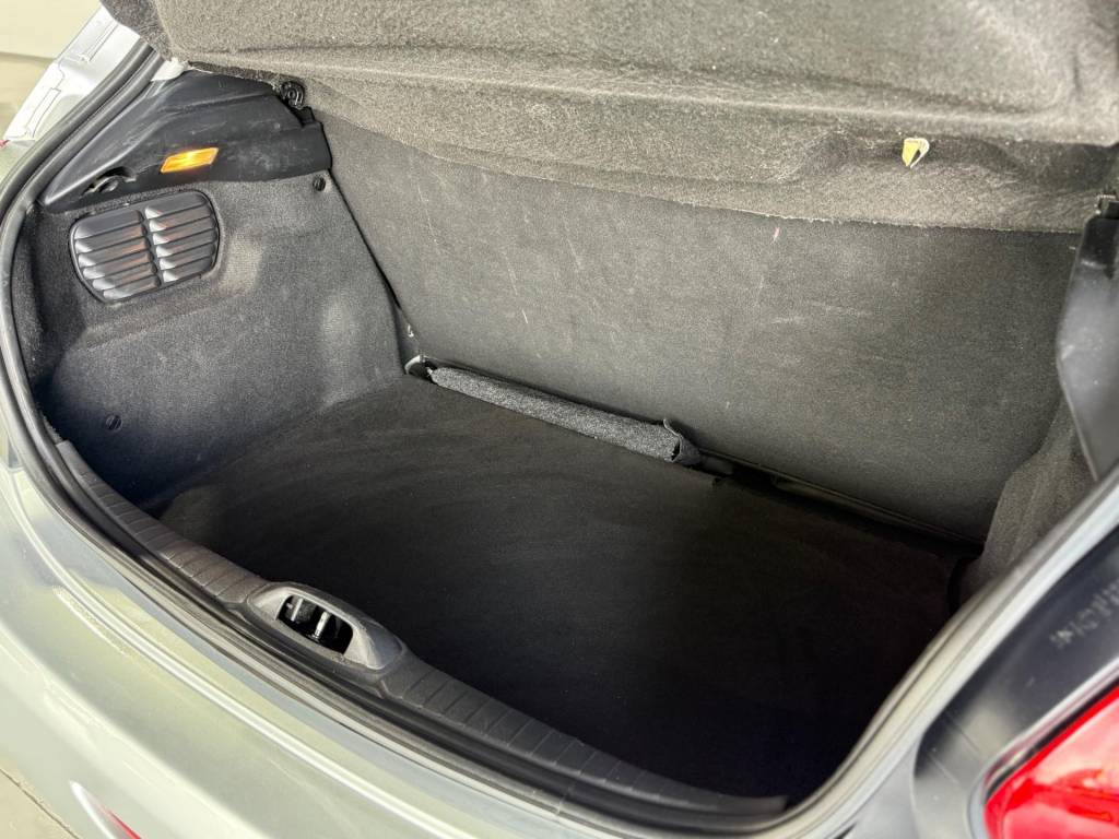 Peugeot 208 Act pack bva    2015
