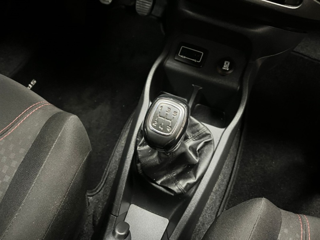 Fiat Uno 1.3 firefly flex sporting 4p manual    2018