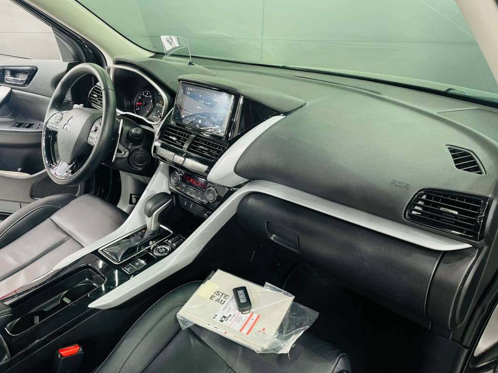 Mitsubishi Eclipse Cross 1.5    2024