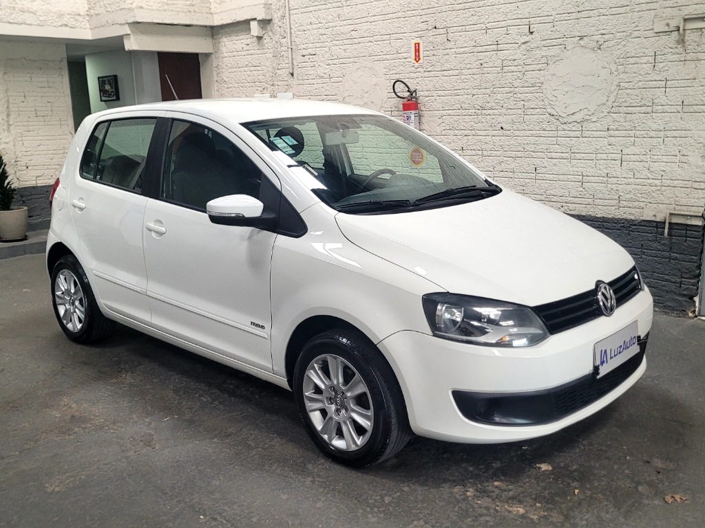 Volkswagen Fox Trend 1.0    2014