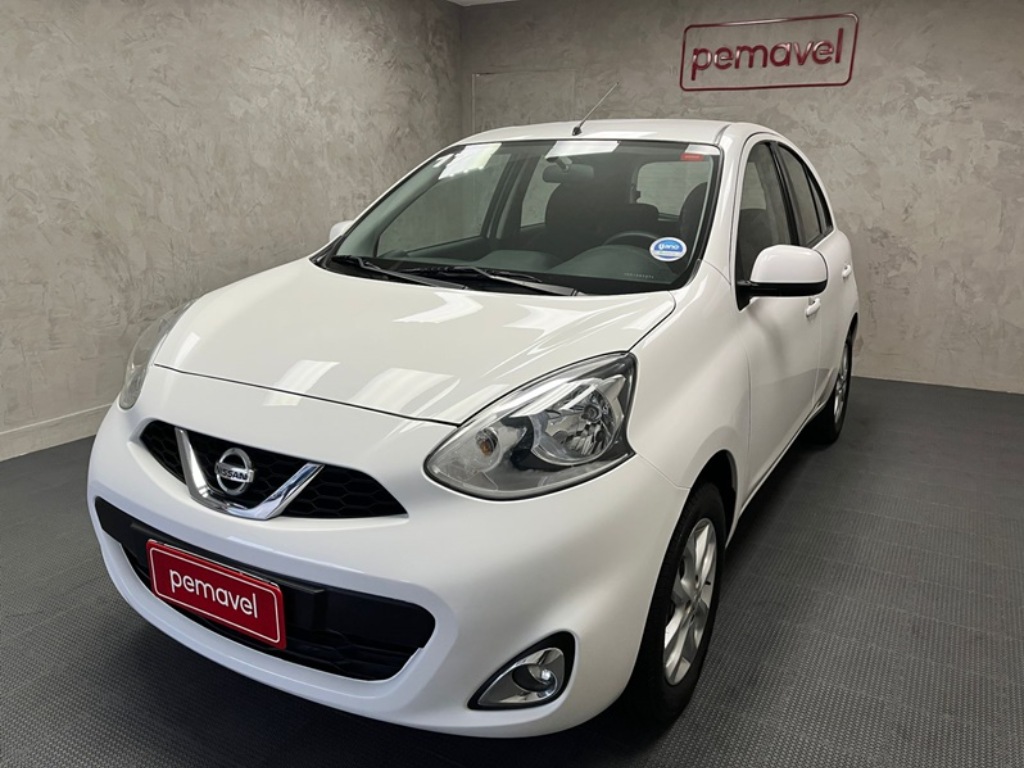 Nissan March 1.6 SV 16V FLEX 4P MANUAL    2017