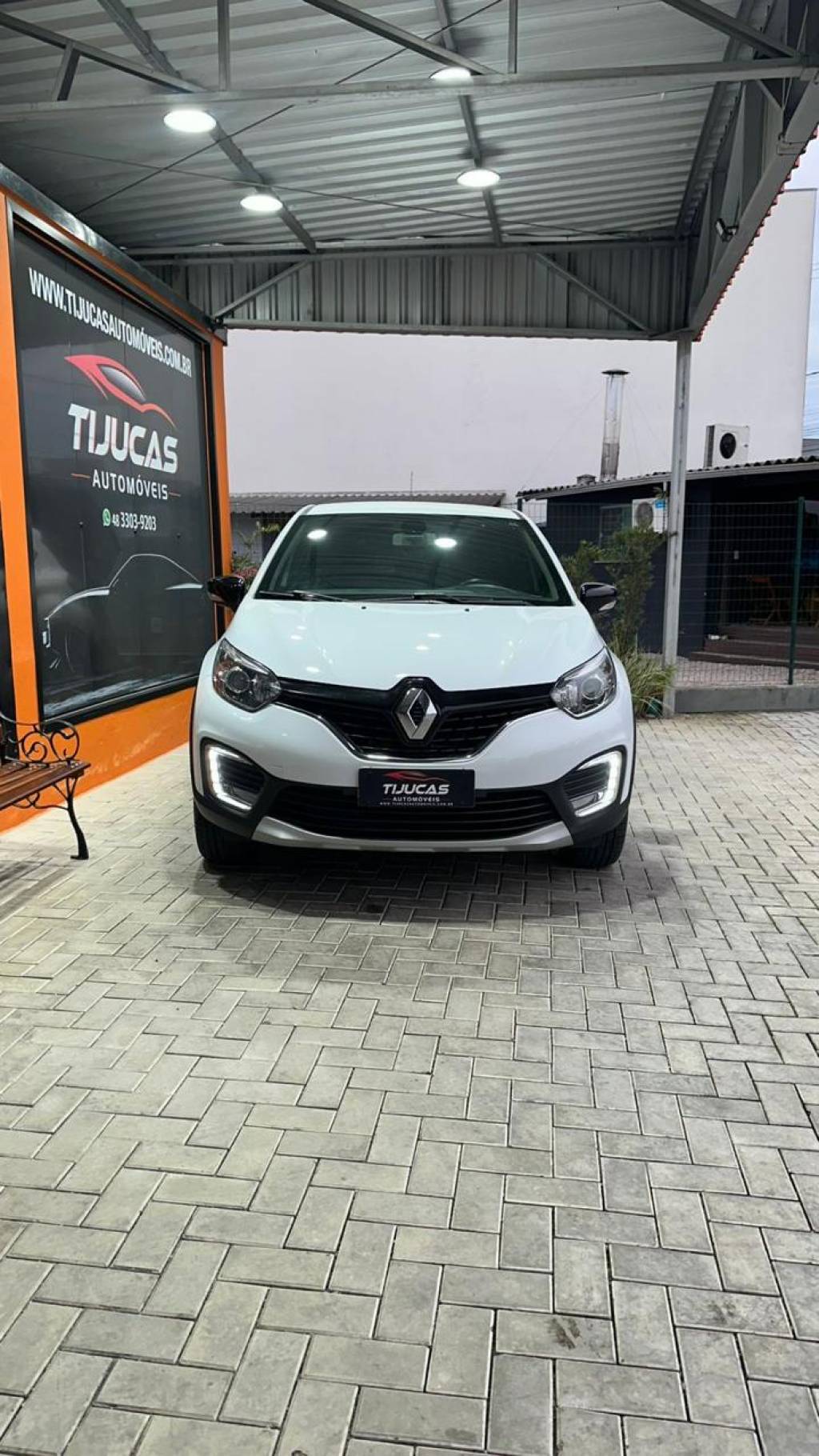 Renault Captur 2.0 intense flex aut. 16v    2018