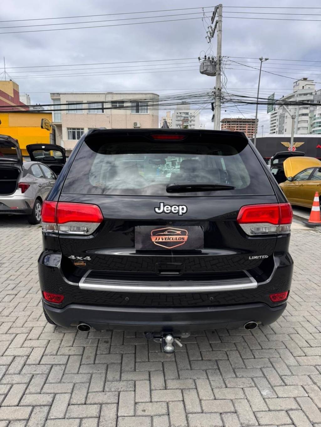 Jeep Cherokee Cherokee limited 3.6 4x4 v6 aut.    2015
