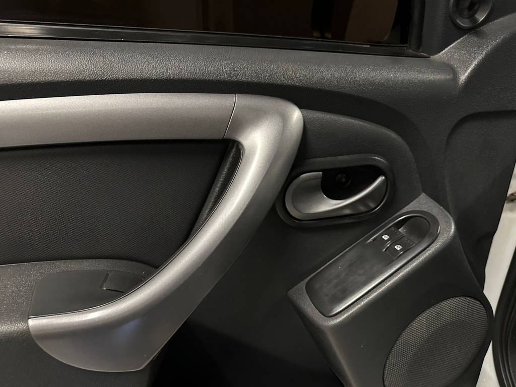 Renault Sandero 1.0 expression hi-flex    2014