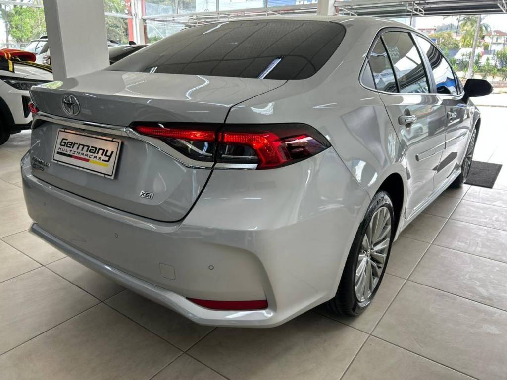 Toyota Corolla Xei 2.0 flex 16v aut.    2024