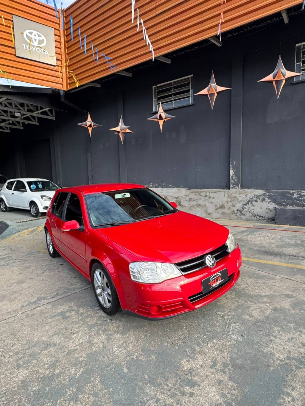 Volkswagen Golf 1.6 8v    2010