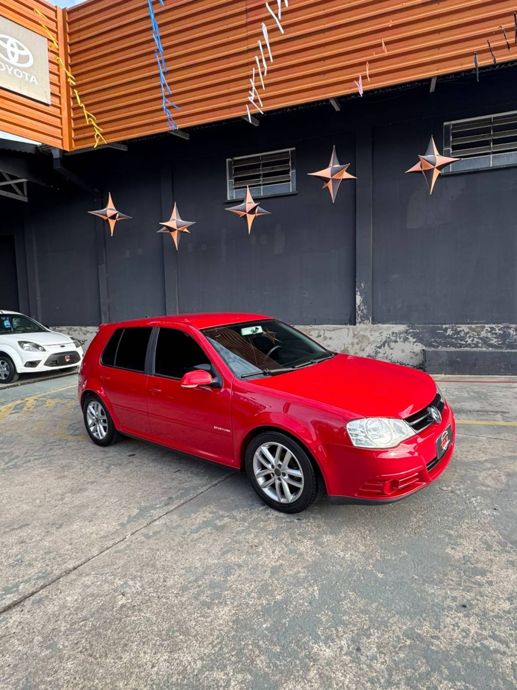 Volkswagen Golf 1.6 8v    2010