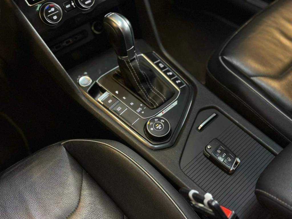 Volkswagen Tiguan Allspac r-line 350 tsi 2.0 4x4    2019