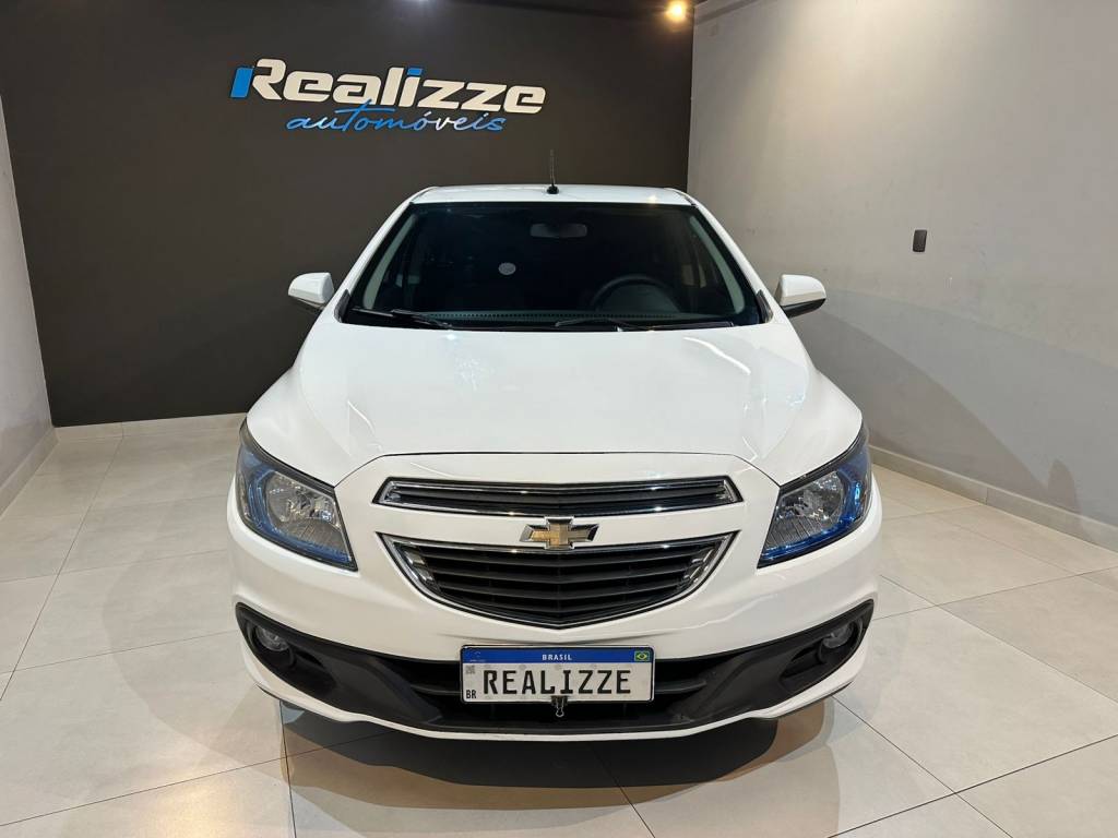 Chevrolet Onix 1.4    2015