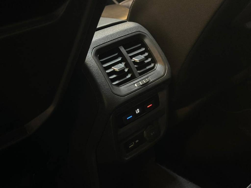 Volkswagen Tiguan Allspac r-line 350 tsi 2.0 4x4    2019