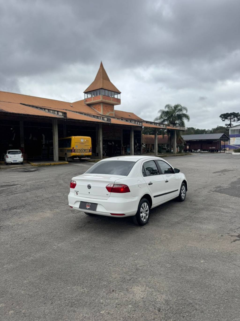 Volkswagen Voyage 1.6 8v    2014