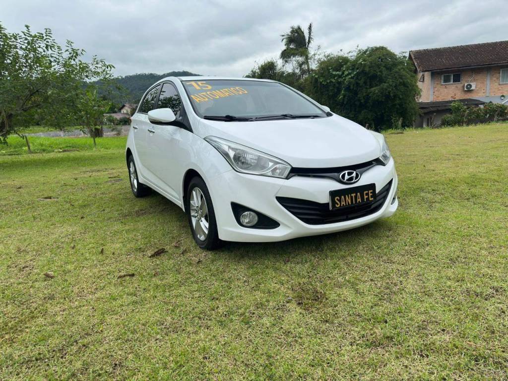 Hyundai HB20S 1.6 prem    2015