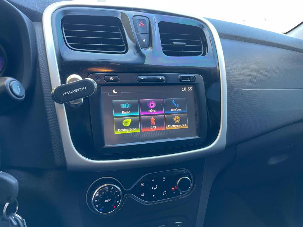 Renault Sandero 1.6 dynamique hi-power    2015
