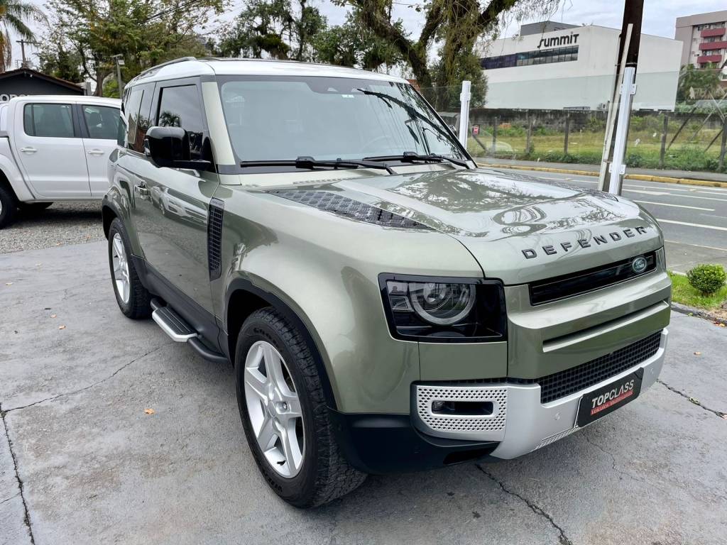 Land Rover Defender 3.0    2022