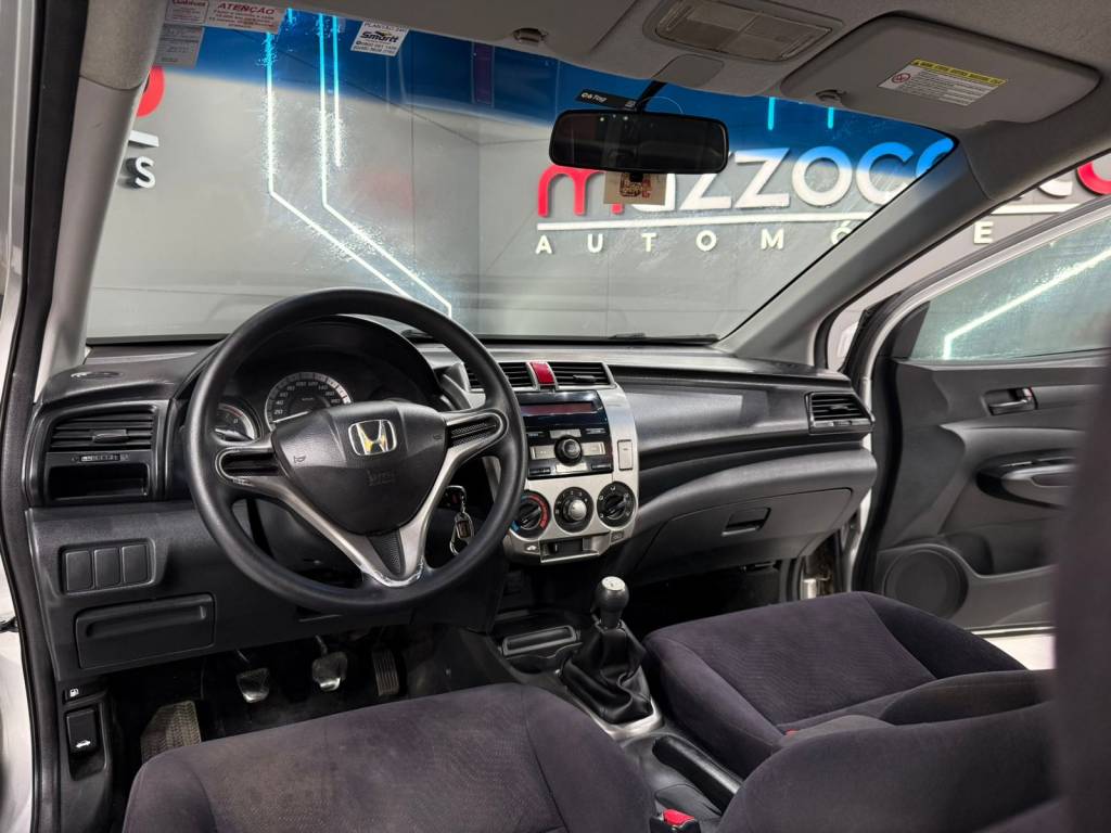 Honda City 1.5 sedan lx flex mec. 16v    2013