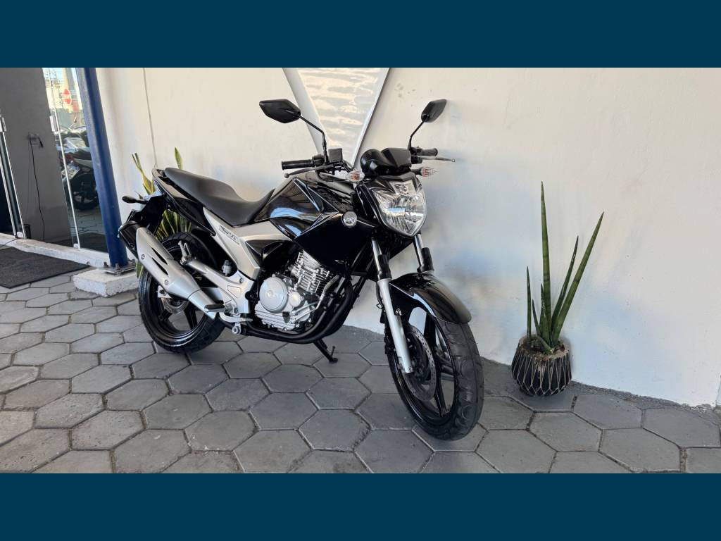 Yamaha Fazer     2012