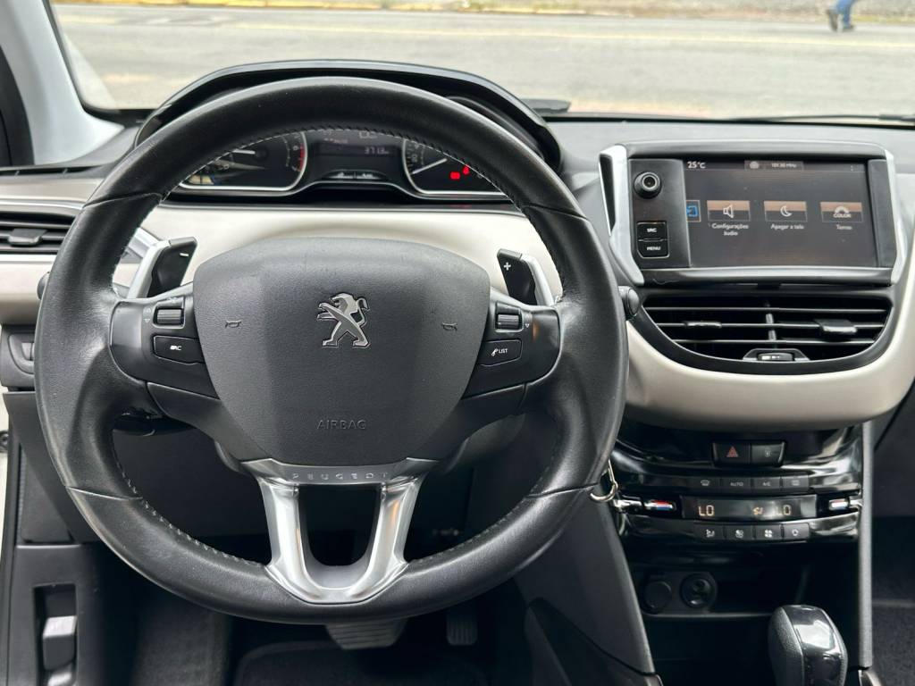 Peugeot 2008 1.6 16v    2017