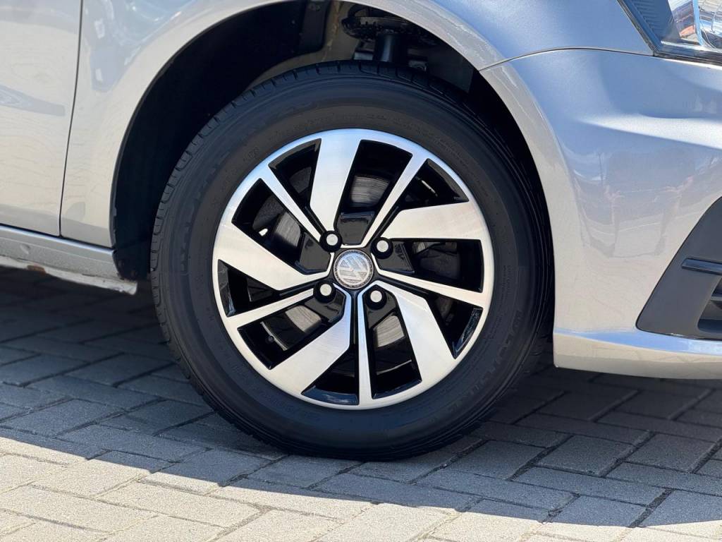 Volkswagen Voyage 1.6 trendline t.flex    2018
