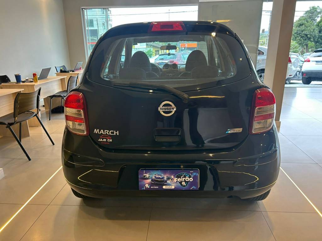 Nissan March 1.6 16v    2014