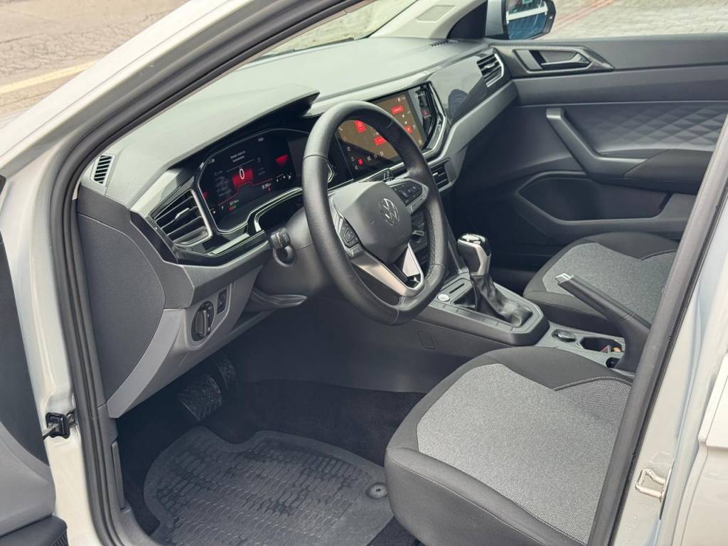 Volkswagen Polo 1.0 comfortline tsi flex aut.    2024