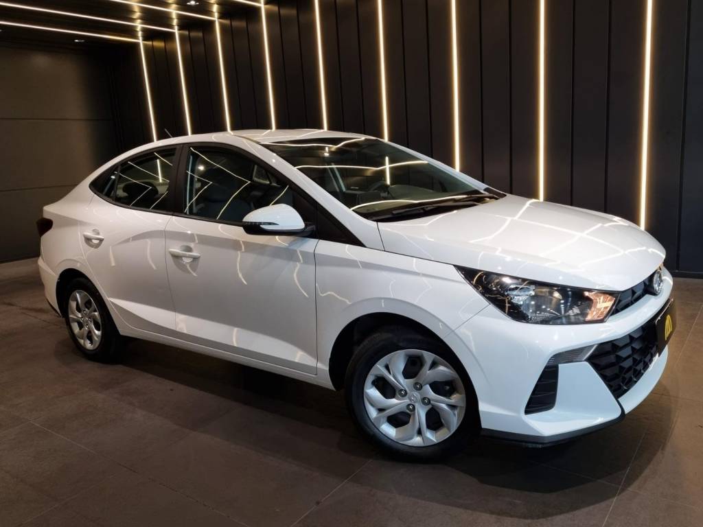 Hyundai HB20S Comfort 1.0  flex 12v manual.    2023