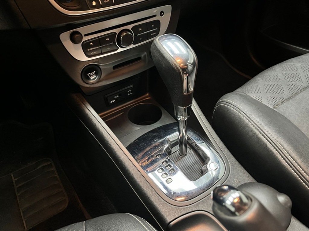 Renault Fluence 2.0 dynamique plus 16v flex 4p automÁtico    2017