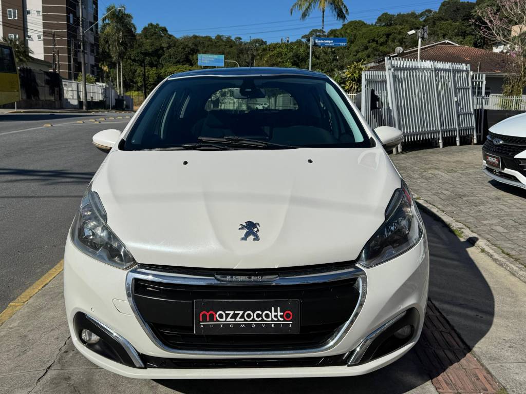 Peugeot 208 1.6 16v    2017