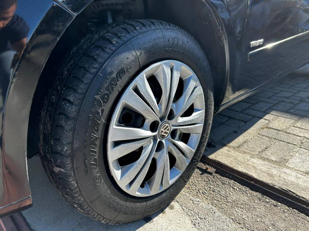 Volkswagen Gol 1.0 8v    2013