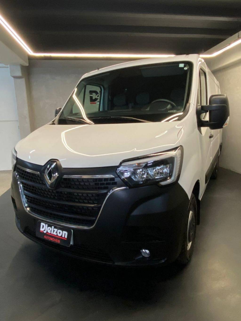Renault Master FURGAO L1    2023