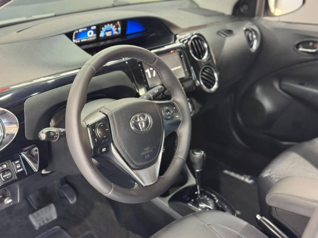 Toyota Etios 1.5 platinum sed. flex aut. 8v    2018
