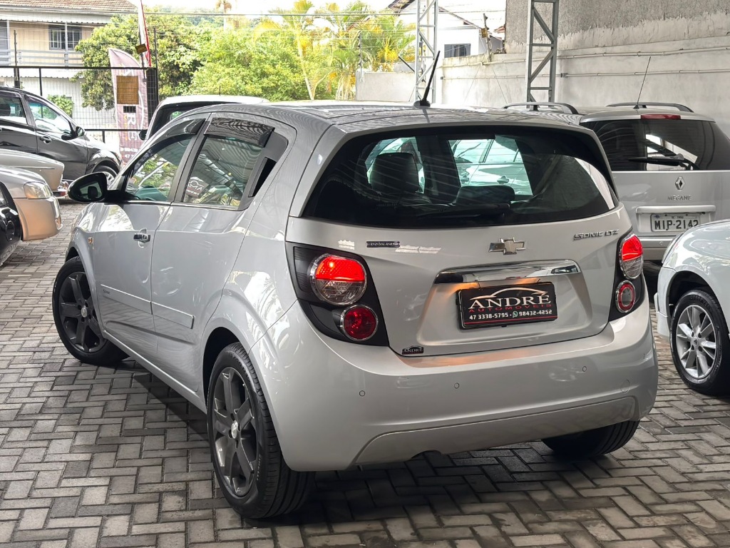 Chevrolet Sonic Ltz 1.6    2014