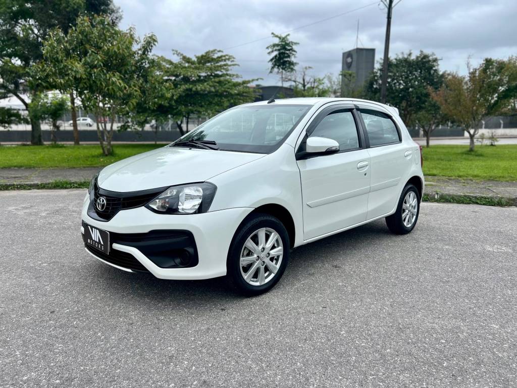 Toyota Etios X Plus 1.5 Flex 16V 5p Aut.    2021