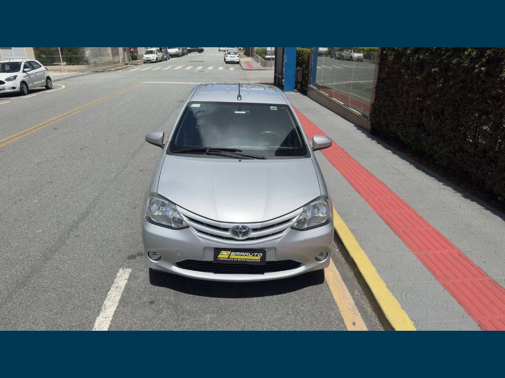 Toyota Etios Xs 1.5 flex 16v 5p aut.    2017