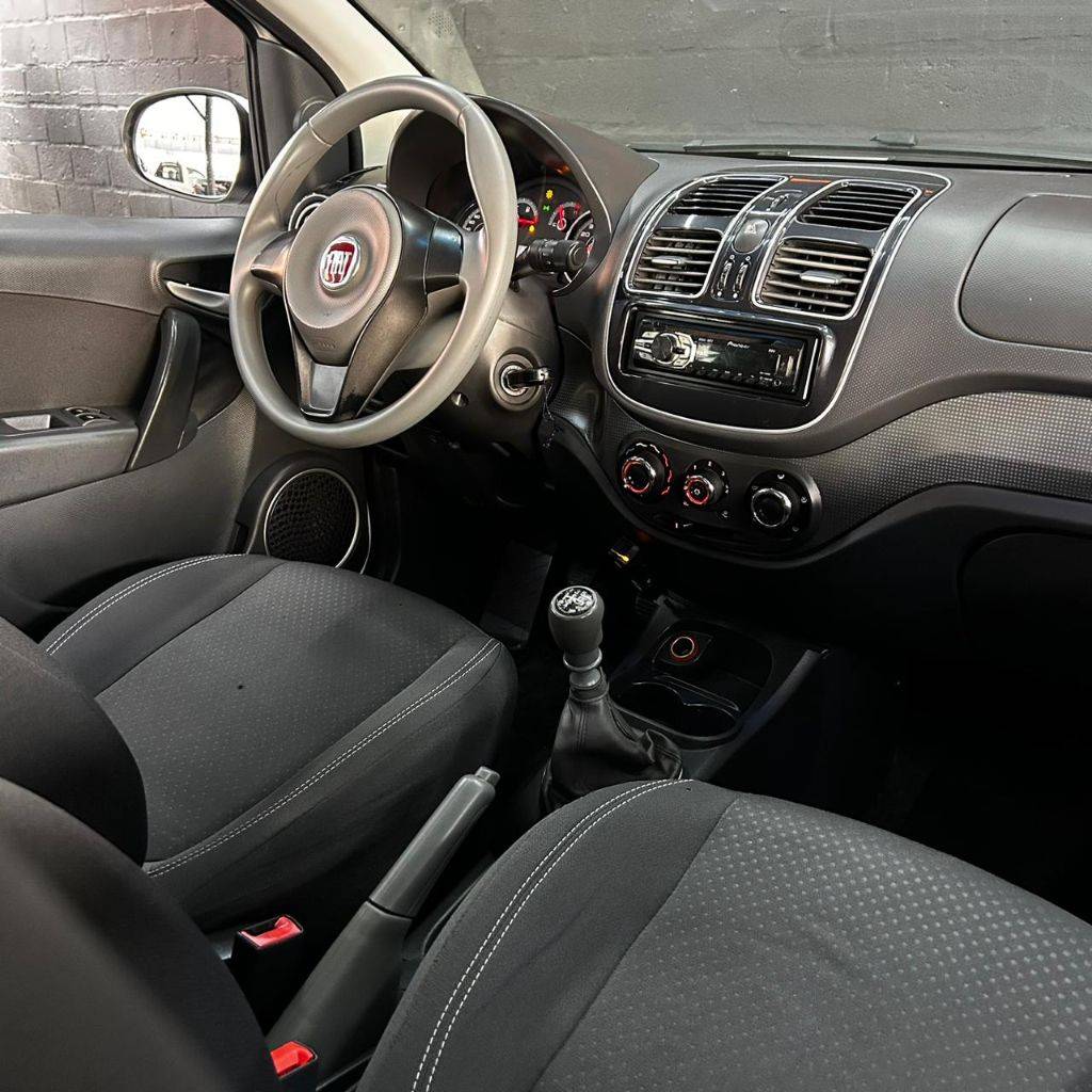 Fiat Grand Siena Siena attrac. 1.4 evo f.flex 8v    2015