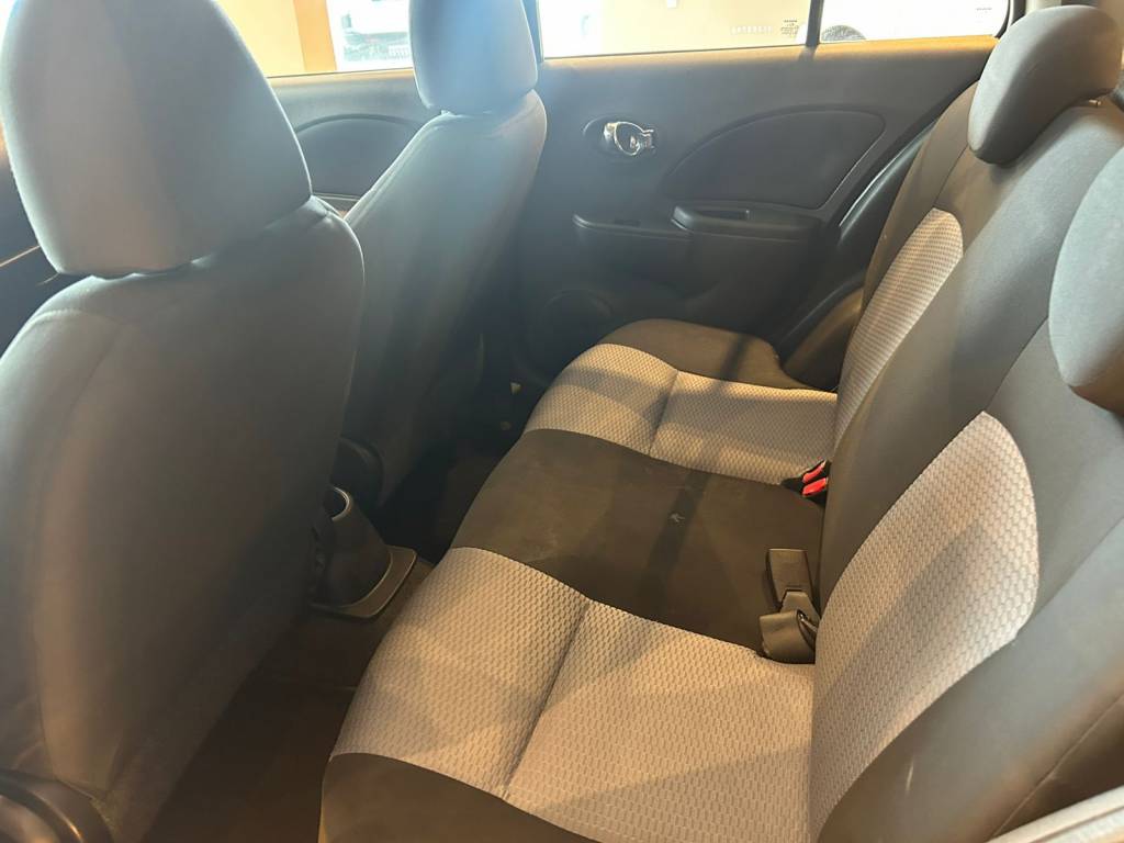 Nissan March 1.6 16v    2014