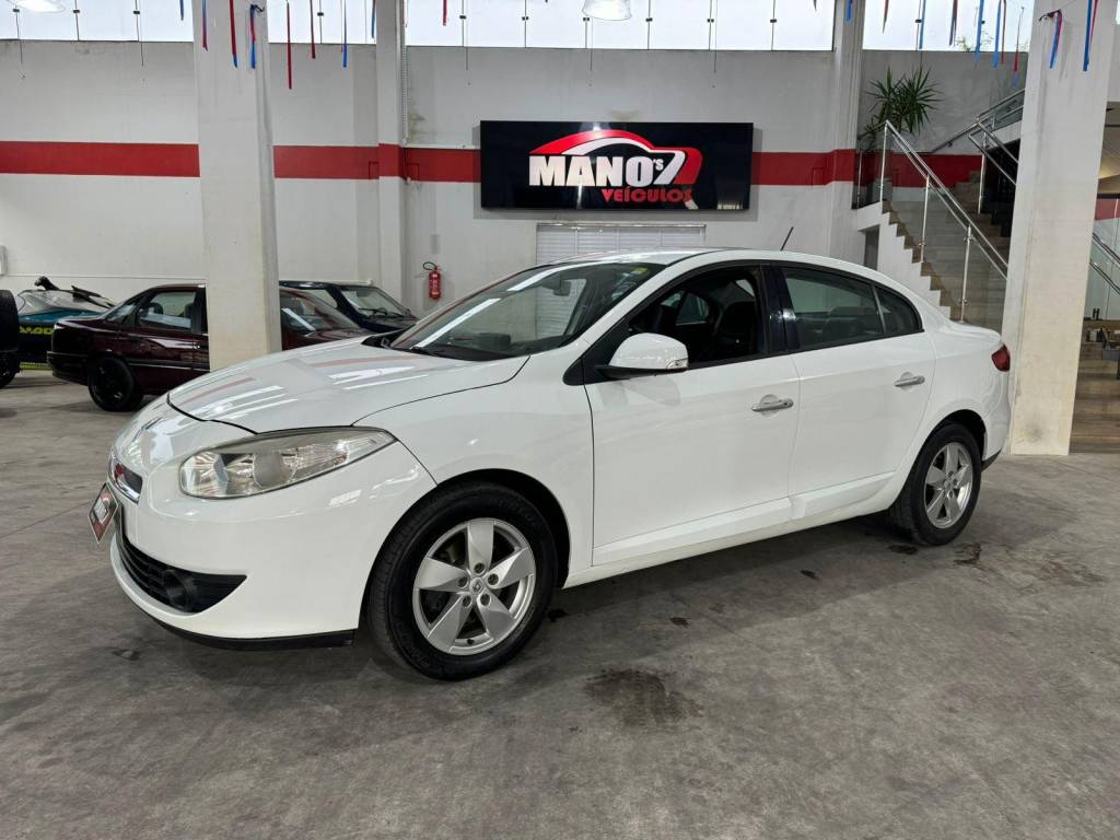 Renault Fluence Sed. Dyn. Plus 2.0 16V FLEX Aut.    2014