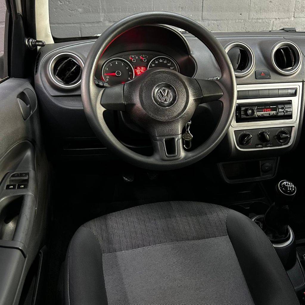 Volkswagen Voyage 1.0/1.0 city mi total flex 8v 4p    2014